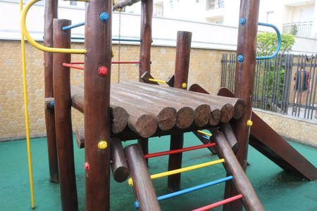 Apartamento à venda com 85m², 3 quartos e 2 vagasÁrea comum - Playground