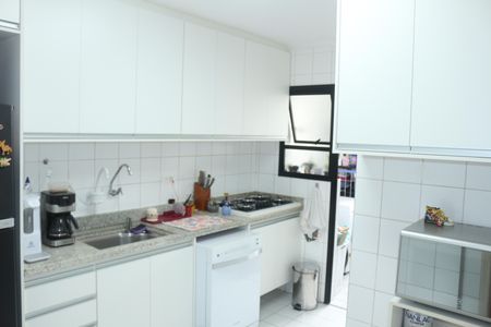 Apartamento à venda com 85m², 3 quartos e 2 vagasCozinha