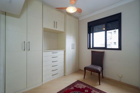 Apartamento à venda com 141m², 4 quartos e 2 vagasSuíte 2
