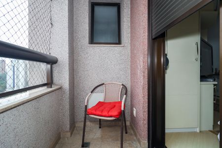 Apartamento à venda com 141m², 4 quartos e 2 vagasSuíte 1