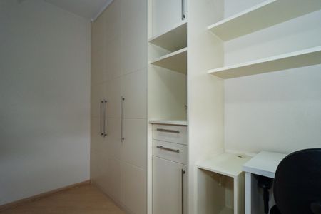 Apartamento à venda com 141m², 4 quartos e 2 vagasQuarto 3