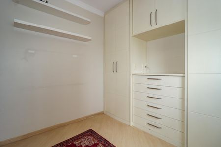 Apartamento à venda com 141m², 4 quartos e 2 vagasSuíte 2