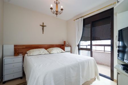 Apartamento à venda com 141m², 4 quartos e 2 vagasSuíte 1