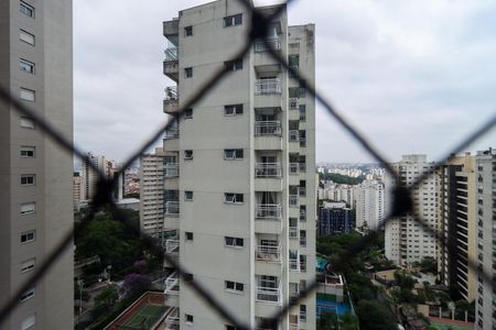 Apartamento à venda com 141m², 4 quartos e 2 vagasVista da Suíte 2