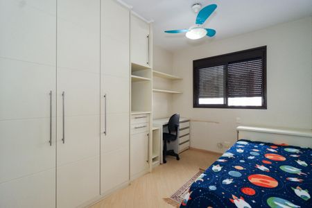 Apartamento à venda com 141m², 4 quartos e 2 vagasQuarto 3