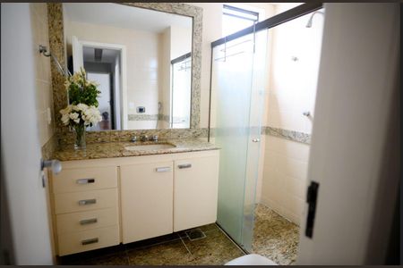 Apartamento à venda com 150m², 4 quartos e 2 vagas