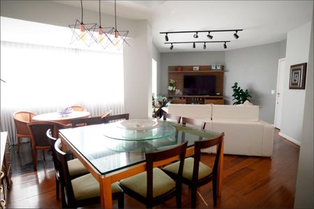 Apartamento à venda com 150m², 4 quartos e 2 vagas