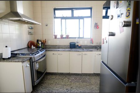 Apartamento à venda com 150m², 4 quartos e 2 vagas