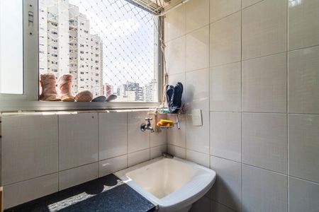 Apartamento para alugar com 107m², 3 quartos e 1 vagaÁrea de Serviço