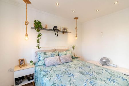 Casa à venda com 120m², 2 quartos e 2 vagas Casa à venda com 120m², 2 quartos e 2 vagasQuarto 1