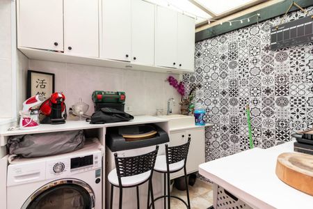 Casa à venda com 120m², 2 quartos e 2 vagas Casa à venda com 120m², 2 quartos e 2 vagasÁrea de Serviço