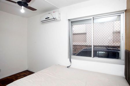 Quarto 1 de apartamento à venda com 2 quartos, 55m² em Petrópolis, Porto Alegre