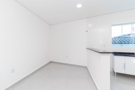 Casa para alugar com 70m², 2 quartos e sem vaga Casa para alugar com 70m², 2 quartos e sem vagaSala