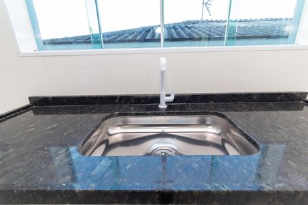 Casa para alugar com 70m², 2 quartos e sem vaga Casa para alugar com 70m², 2 quartos e sem vagaCozinha - Torneira