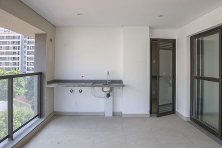 Apartamento à venda com 184m², 4 quartos e 3 vagasVaranda