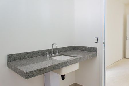 Apartamento à venda com 184m², 3 quartos e 3 vagasBanheiro da Suíte 1