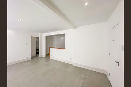 Apartamento à venda com 110m², 3 quartos e sem vaga Apartamento à venda com 110m², 3 quartos e sem vagaSala
