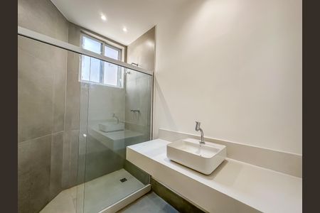 Apartamento à venda com 110m², 3 quartos e sem vaga Apartamento à venda com 110m², 3 quartos e sem vagaBanheiro