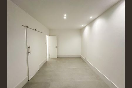 Apartamento à venda com 110m², 3 quartos e sem vaga Apartamento à venda com 110m², 3 quartos e sem vagaQuarto Suíte 1