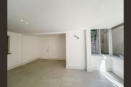 Apartamento à venda com 110m², 3 quartos e sem vaga Apartamento à venda com 110m², 3 quartos e sem vagaSala