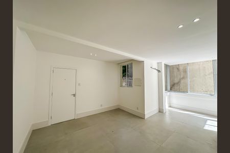 Apartamento à venda com 110m², 3 quartos e sem vaga Apartamento à venda com 110m², 3 quartos e sem vagaSala