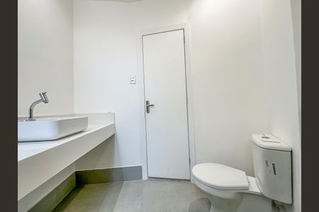 Apartamento à venda com 110m², 3 quartos e sem vaga Apartamento à venda com 110m², 3 quartos e sem vagaBanheiro