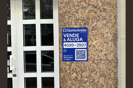 Apartamento à venda com 110m², 3 quartos e sem vaga Apartamento à venda com 110m², 3 quartos e sem vagaPlaquinha