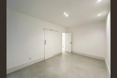 Apartamento à venda com 110m², 3 quartos e sem vaga Apartamento à venda com 110m², 3 quartos e sem vagaQuarto Suíte 1