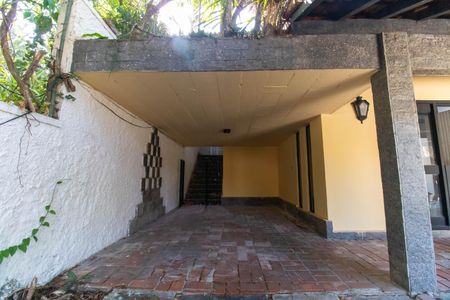 Casa à venda com 363m², 3 quartos e 2 vagasGaragem