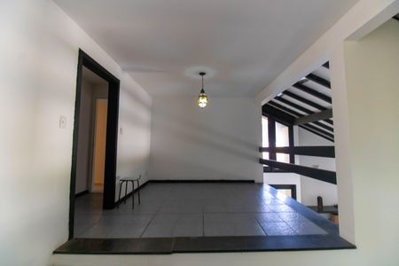 Casa à venda com 363m², 3 quartos e 2 vagasSala