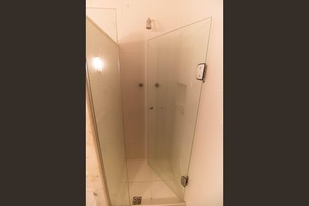 Casa à venda com 363m², 3 quartos e 2 vagasBanheiro Social