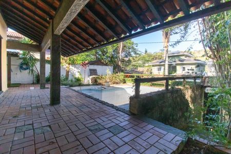 Casa à venda com 363m², 3 quartos e 2 vagasÁrea externa