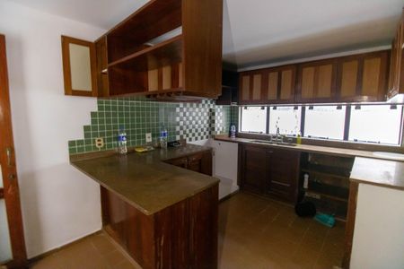 Casa à venda com 363m², 3 quartos e 2 vagasCozinha
