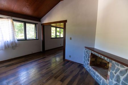 Casa à venda com 363m², 3 quartos e 2 vagasSuíte 2