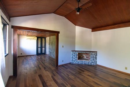 Casa à venda com 363m², 3 quartos e 2 vagasSuíte 2