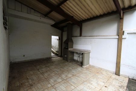 Casa à venda com 338m², 3 quartos e 4 vagasChurrasqueira