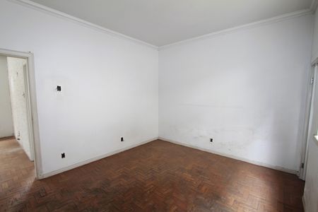 Casa à venda com 338m², 3 quartos e 4 vagas Suíte