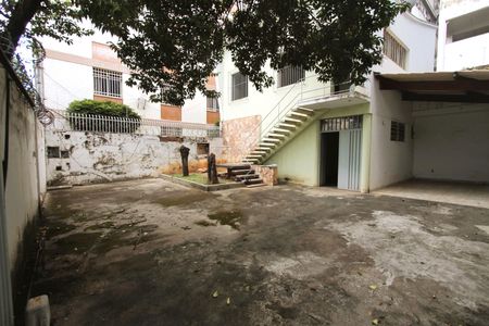 Casa à venda com 338m², 3 quartos e 4 vagasÁrea externa