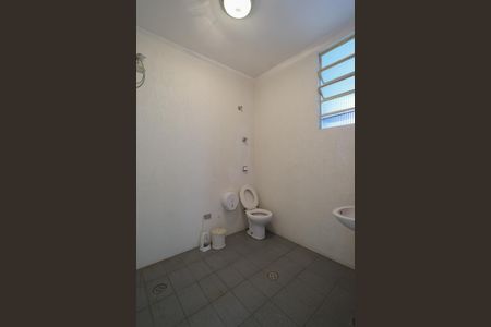Apartamento para alugar com 100m², 3 quartos e sem vagaBanheiro