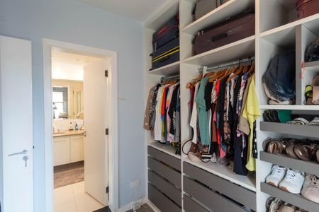 Apartamento para alugar com 260m², 4 quartos e 3 vagasCloset da suíte 2