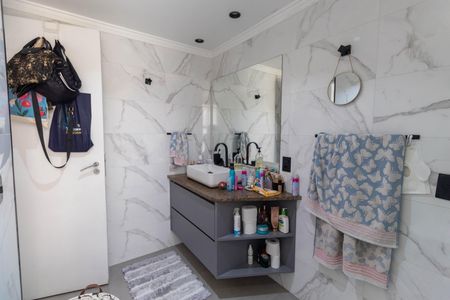 Apartamento para alugar com 260m², 4 quartos e 3 vagasBanheiro da Suíte 1