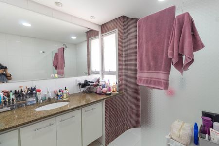 Apartamento para alugar com 260m², 4 quartos e 3 vagasBanheiro 3