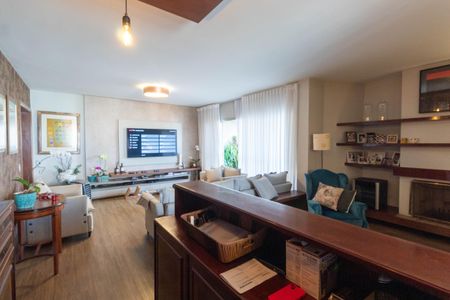 Apartamento para alugar com 260m², 4 quartos e 3 vagasSala