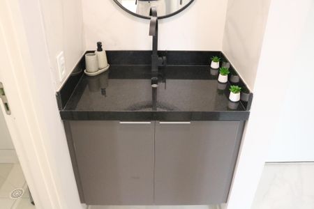 Apartamento para alugar com 34m², 2 quartos e sem vagaBanheiro