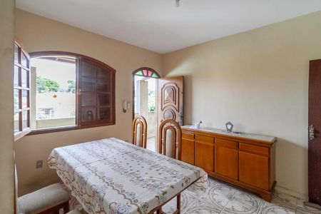 Casa à venda com 360m², 4 quartos e 4 vagas Casa à venda com 360m², 4 quartos e 4 vagasCopa