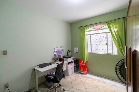 Casa à venda com 360m², 4 quartos e 4 vagas Casa à venda com 360m², 4 quartos e 4 vagasSuíte