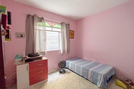 Casa à venda com 360m², 4 quartos e 4 vagas Casa à venda com 360m², 4 quartos e 4 vagasQuarto 2