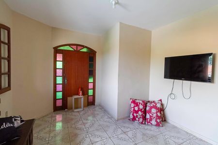 Casa à venda com 360m², 4 quartos e 4 vagas Casa à venda com 360m², 4 quartos e 4 vagasSala