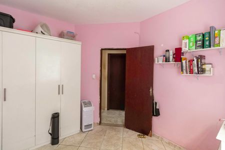 Casa à venda com 360m², 4 quartos e 4 vagas Casa à venda com 360m², 4 quartos e 4 vagasQuarto 2