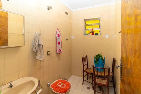 Casa à venda com 184m², 3 quartos e 2 vagas Casa à venda com 184m², 3 quartos e 2 vagasBanheiro 2